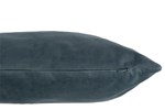 Coussin-carre-18058-velours-bleu-gris-02-Jolipa