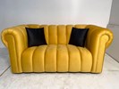 Canape-2-places-Karel-solar-jaune-coussin-noir-Comodi-Sofa