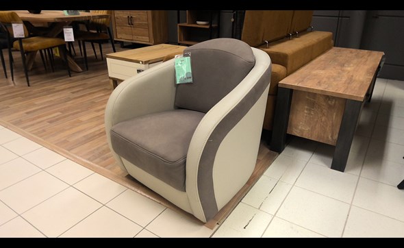 Outlet-Ypres-2024-10-Opera-Fauteuil