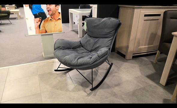 Outlet-Ypres-2024-10-RockingChair-Fauteuil