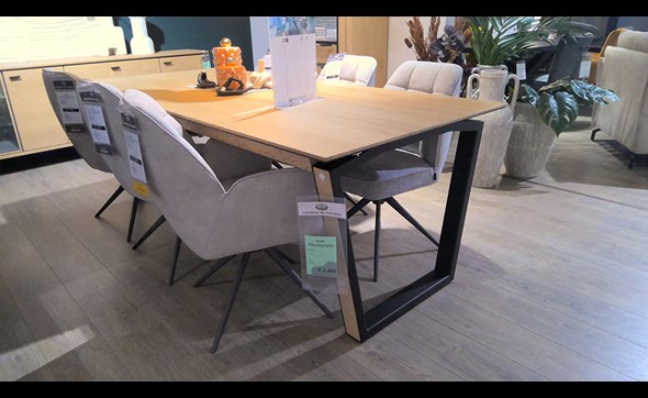 Outlet-Ypres-2024-11-Livada-Table